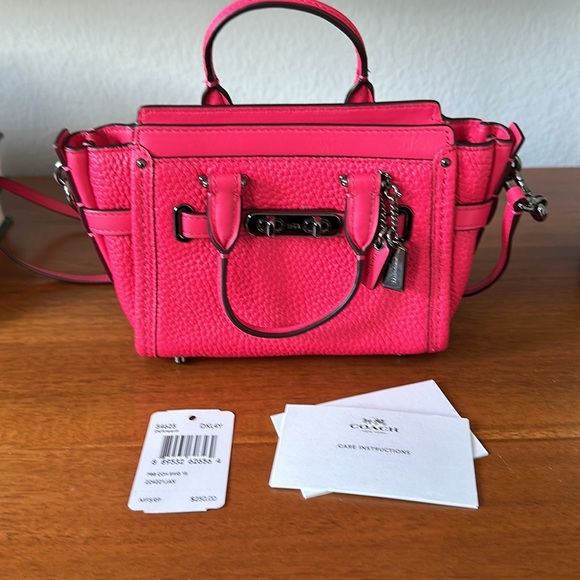 COACH mini swagger 15 pebble leather - Picture 2 of 7